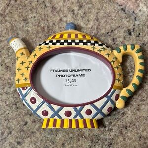 Vintage Teapot Photo Frame 🫖